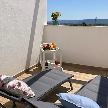 Apartament Ristella *